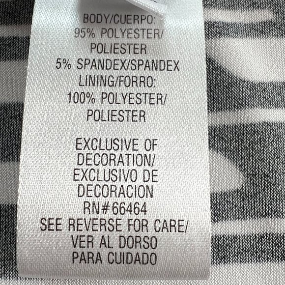 πStudio One Studio One V-Neckline 1/2 Sleeves PluPlus Size Soft Flowing Dress - Picture 12 of 15